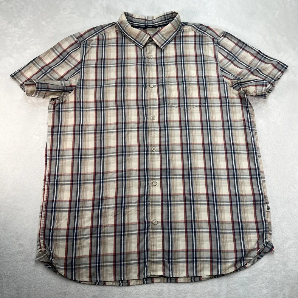 The North Face Short Sleeve Button Up Shirt Mens XL Plaid Pocket Casual Summer